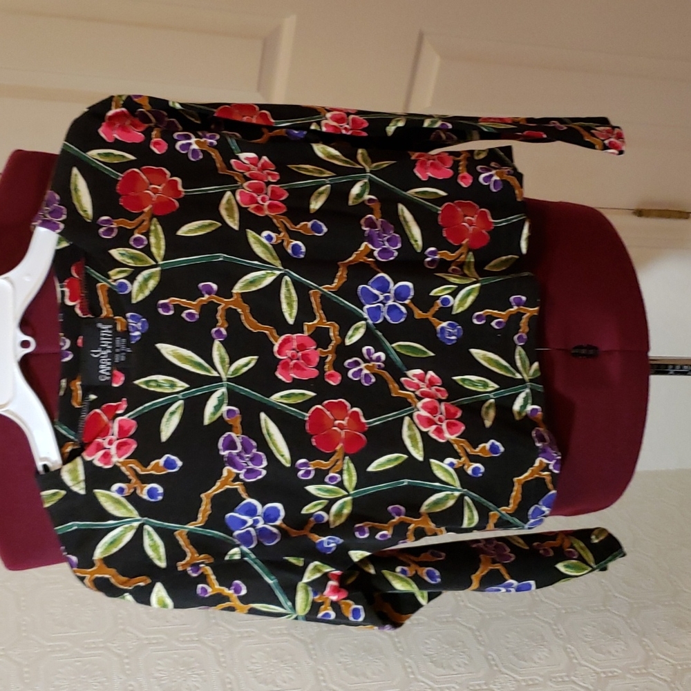 Carole Little Sport Petites Muti Color. Size Medium